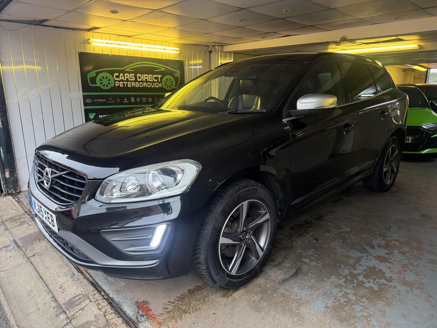 Used Volvo XC60 2015 for sale - 76975520: Photo 4