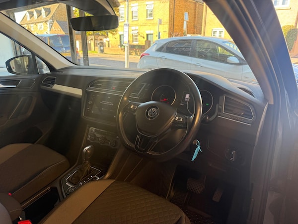 Used Volkswagen Tiguan 2018 for sale - 76189000: Photo 11