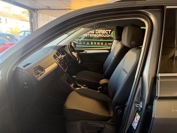 Used Volkswagen Tiguan 2018 for sale - 76189000: Photo 12