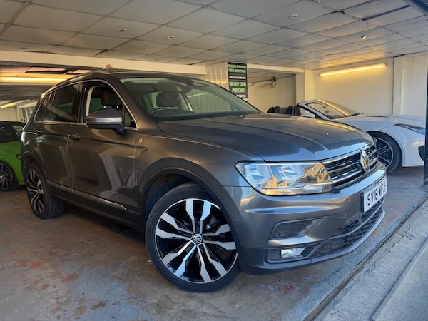 Used Volkswagen Tiguan 2018 for sale - 76189000: Photo 1