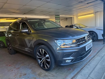 Used Volkswagen Tiguan 2018 for sale - 76189000: Photo 3