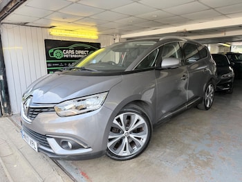 Used Renault Grand Scenic 2017 for sale - 79464301: Photo