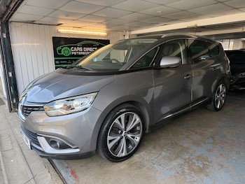 Used Renault Grand Scenic 2017 for sale - 79464301: Photo