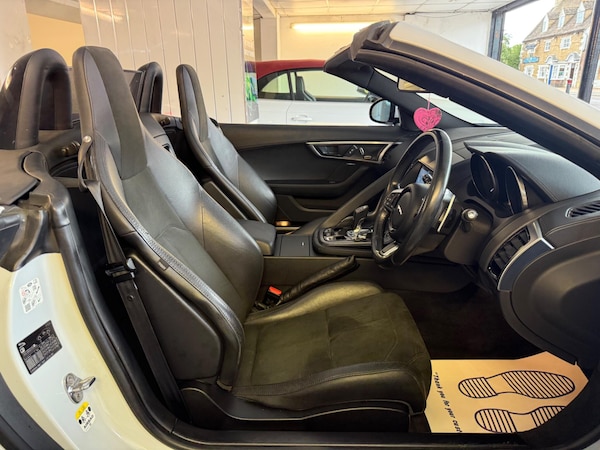 Used Jaguar F-Type 2017 for sale - 75729924: Photo 12