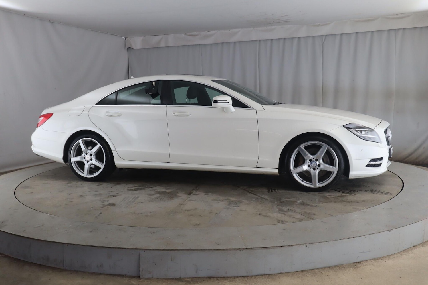 Used Mercedes-Benz CLS 2012 for sale - 77585883: Photo 5