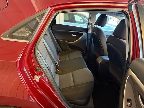Used Hyundai i30 2015 for sale - 76072711: Photo 10