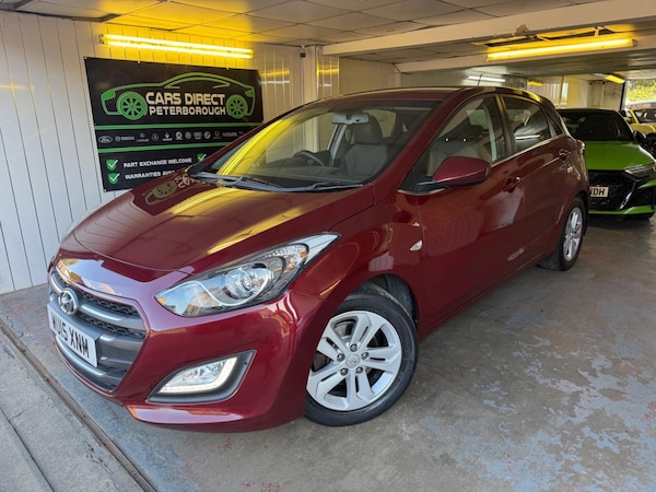 Used Hyundai i30 2015 for sale - 76072711: Photo 2