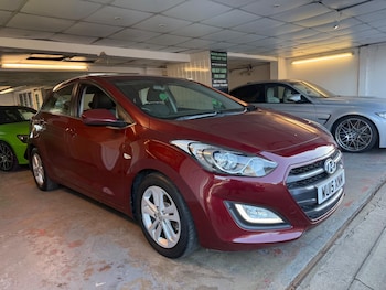 Used Hyundai i30 2015 for sale - 76072711: Photo 3