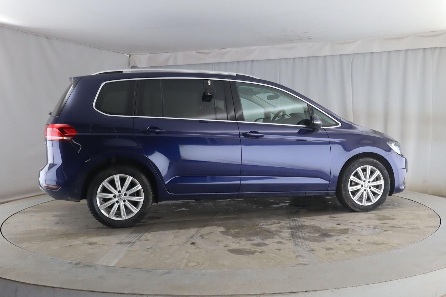 Used Volkswagen Touran 2016 for sale - 77344434: Photo 5
