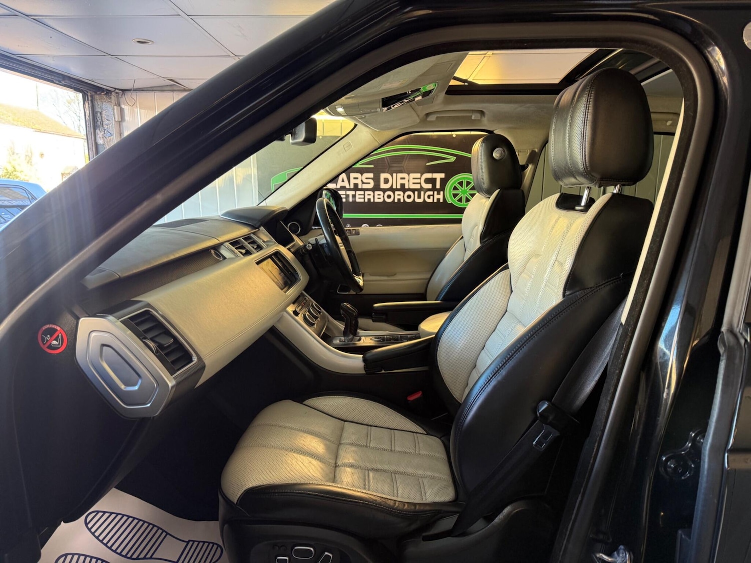 Used Land Rover Range Rover Sport 2014 for sale - 77549421: Photo 17