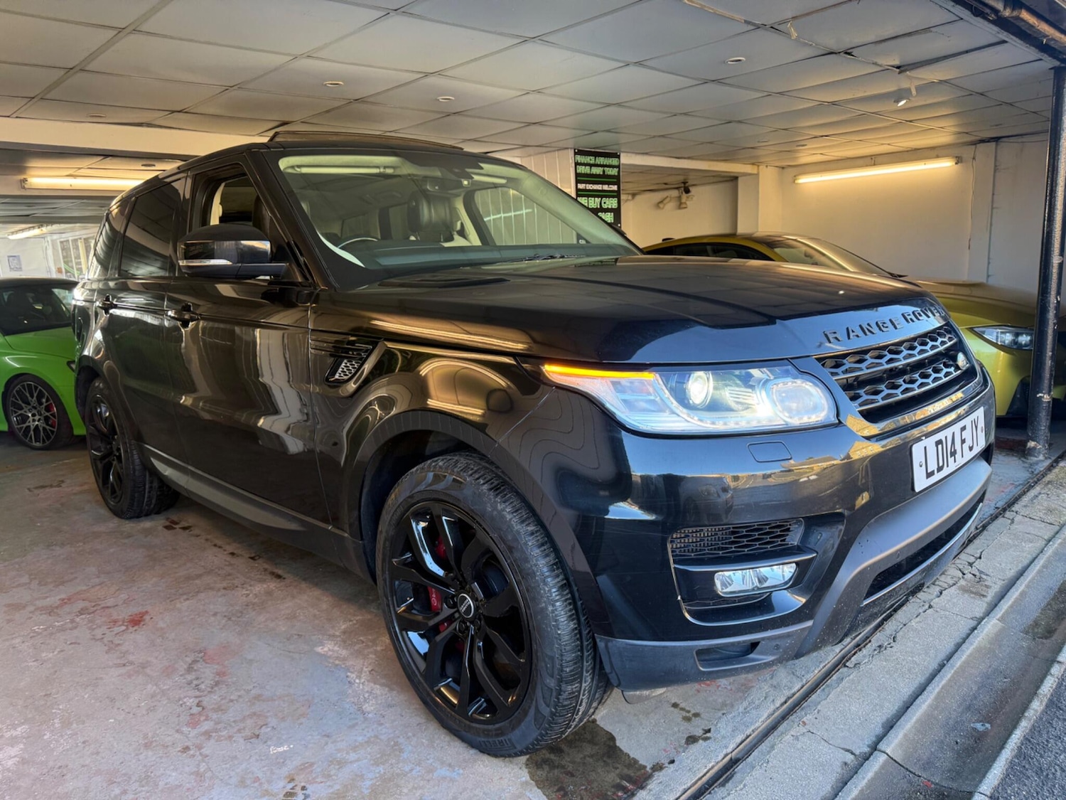 Used Land Rover Range Rover Sport 2014 for sale - 77549421: Photo 3