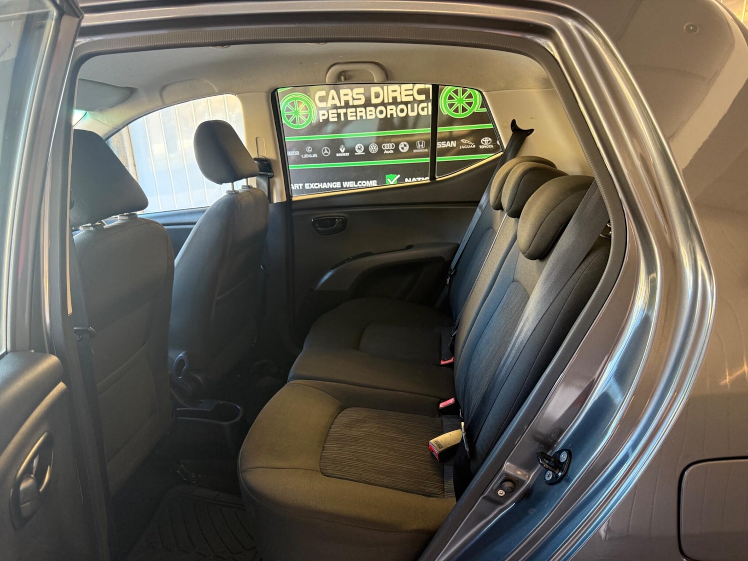 Used Hyundai i10 2011 for sale - 77203912: Photo 12