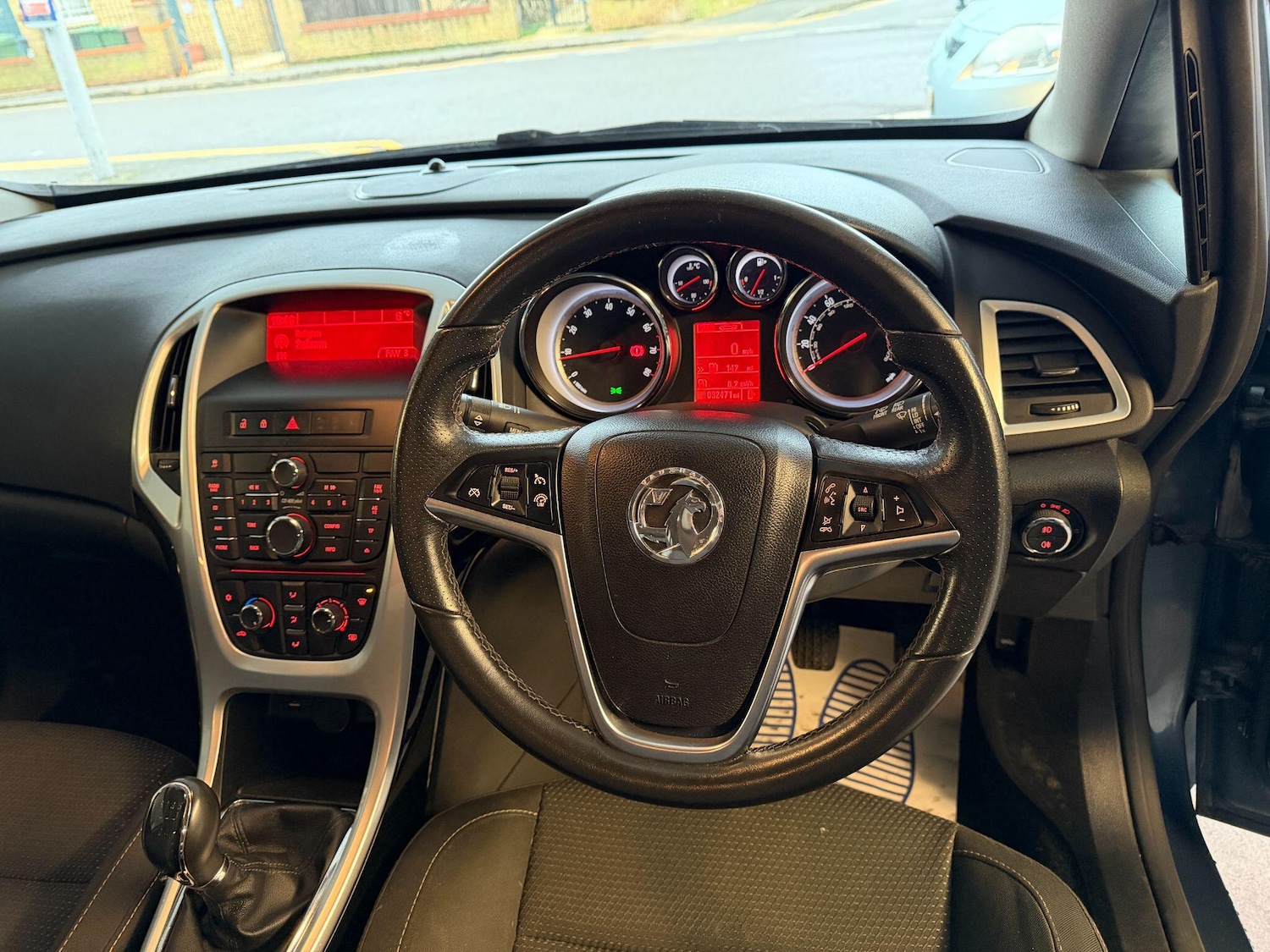 Used Vauxhall Astra 2015 for sale - 77166503: Photo 12