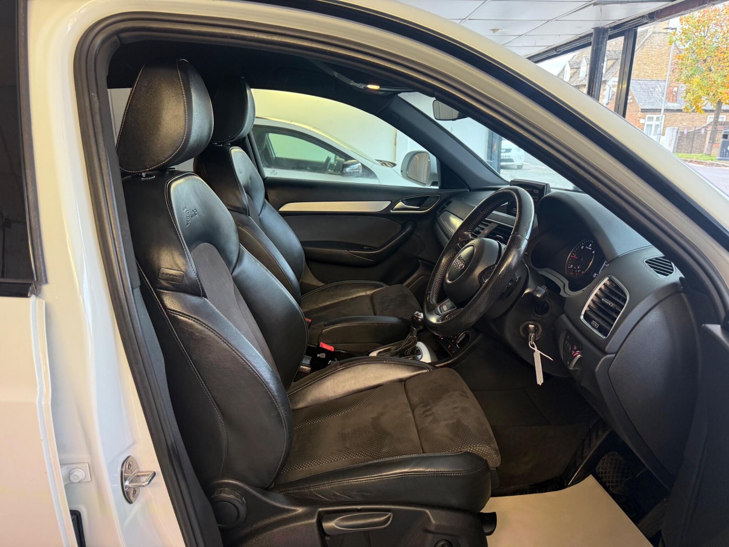 Used Audi Q3 2016 for sale - 76377910: Photo 9