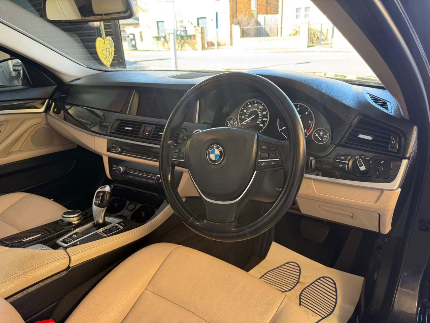 Used BMW 5 Series 2014 for sale - 77940349: Photo 11