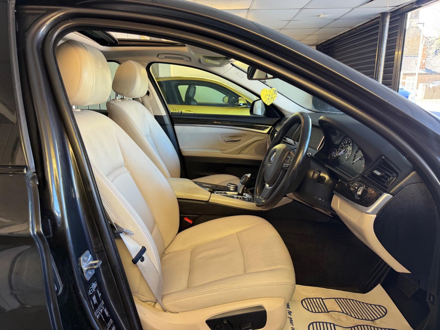 Used BMW 5 Series 2014 for sale - 77940349: Photo 9