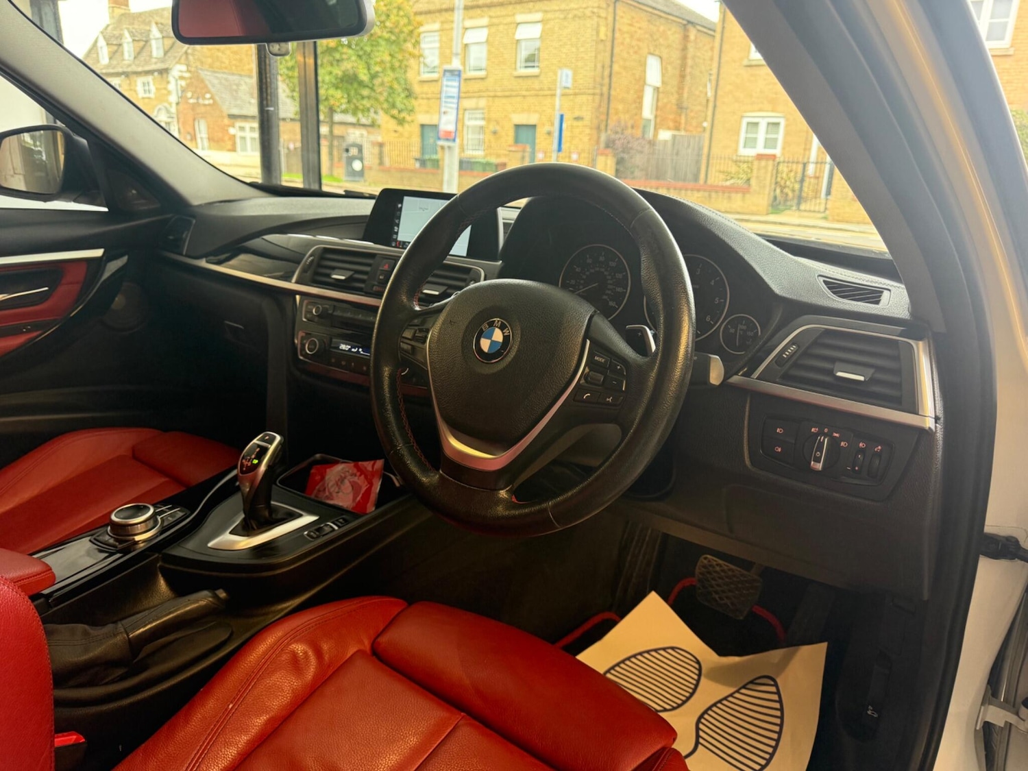 Used BMW 3 Series 2018 for sale - 76175410: Photo 11