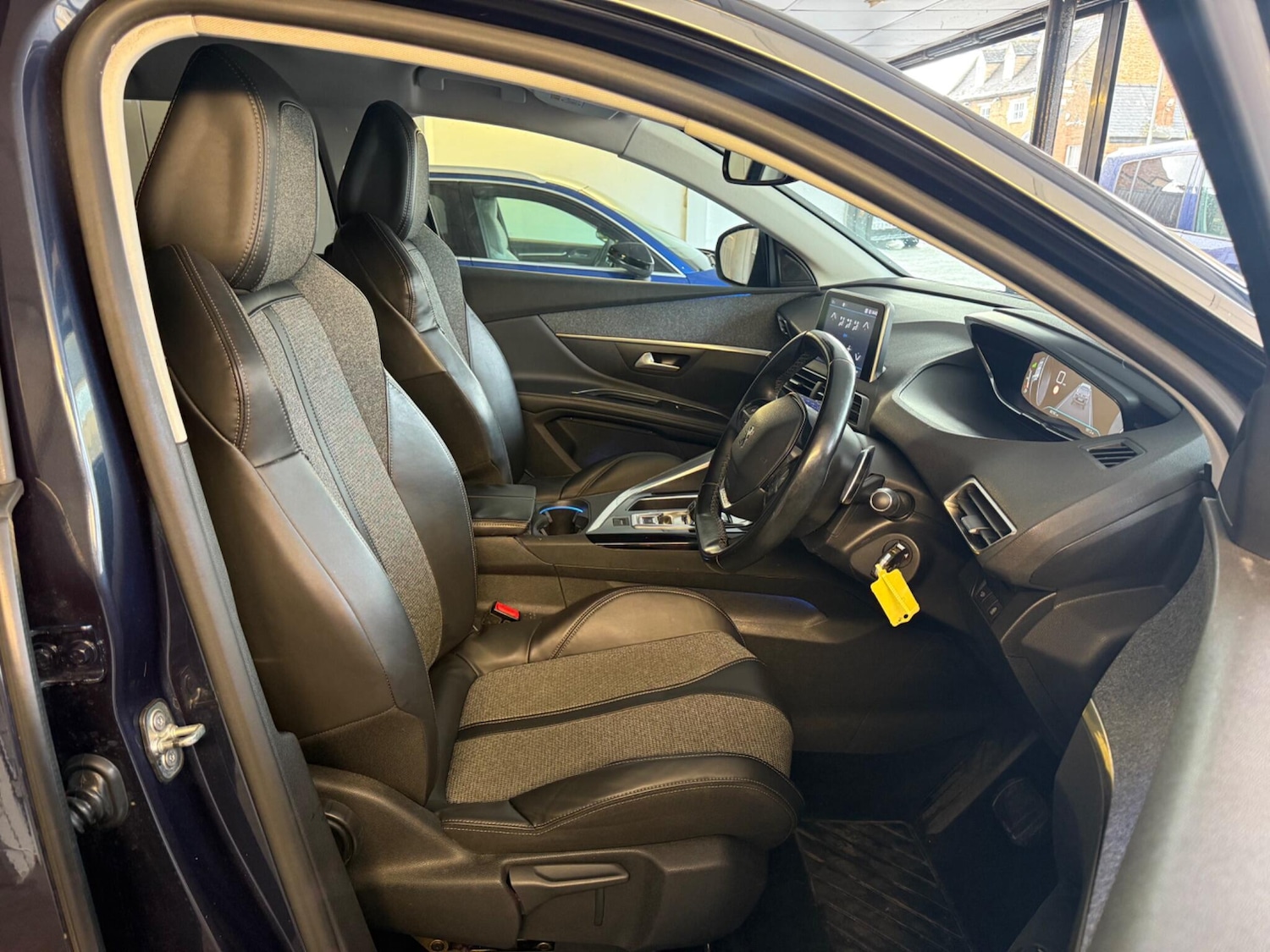 Used Peugeot 5008 2018 for sale - 76824822: Photo 9