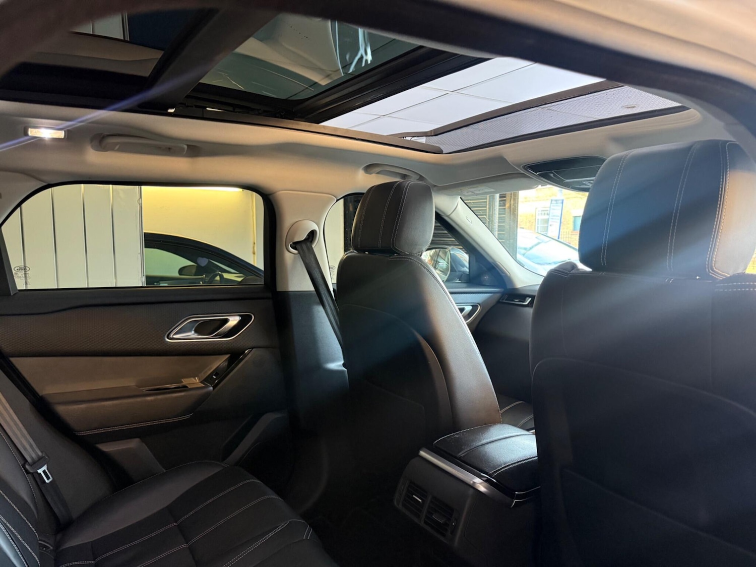 Used Land Rover Range Rover Velar 2017 for sale - 76994078: Photo 18