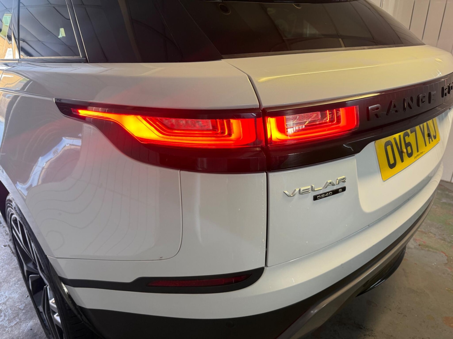 Used Land Rover Range Rover Velar 2017 for sale - 76994078: Photo 9