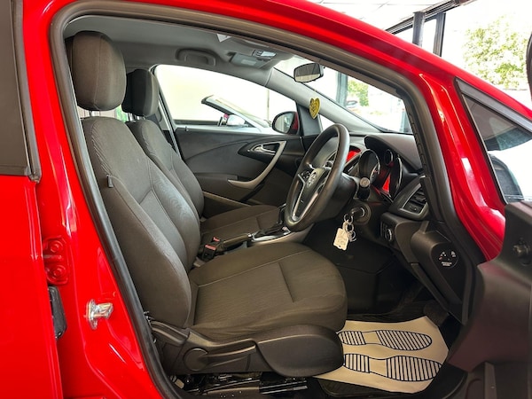 Used Vauxhall Astra 2013 for sale - 76158846: Photo 10