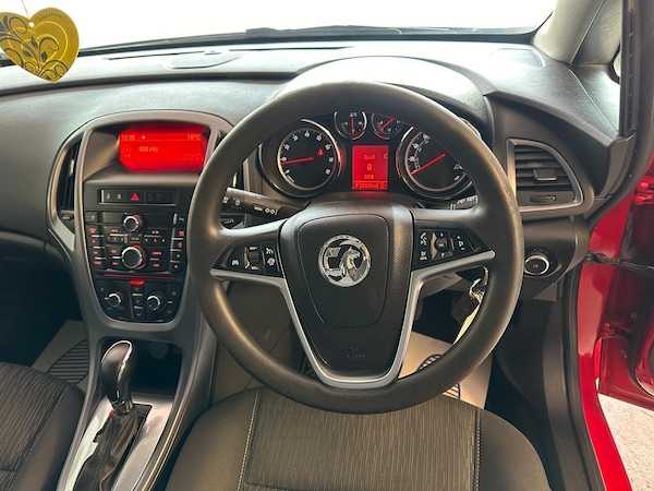 Used Vauxhall Astra 2013 for sale - 76158846: Photo 12
