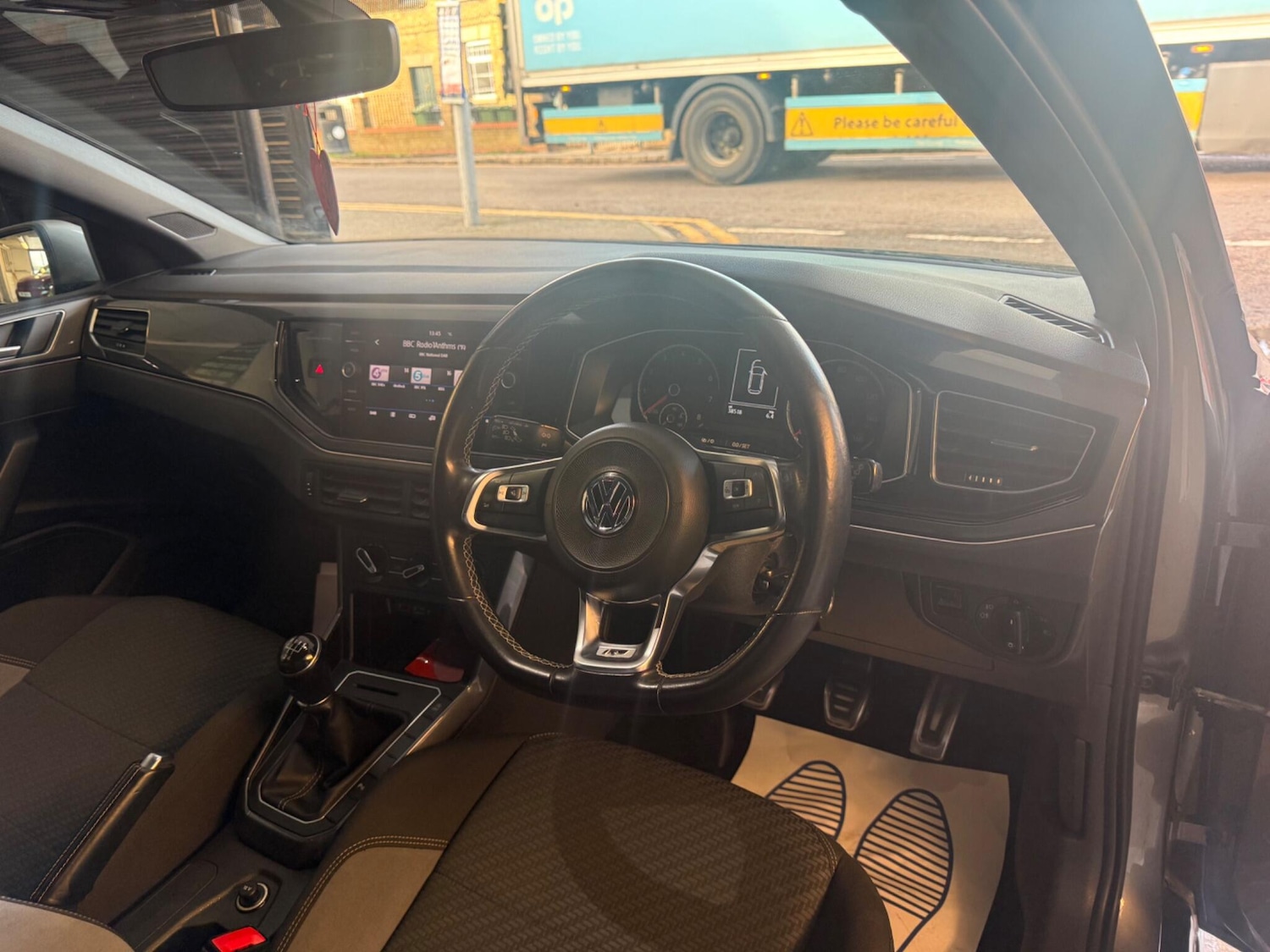 Used Volkswagen Polo 2018 for sale - 76633396: Photo 11