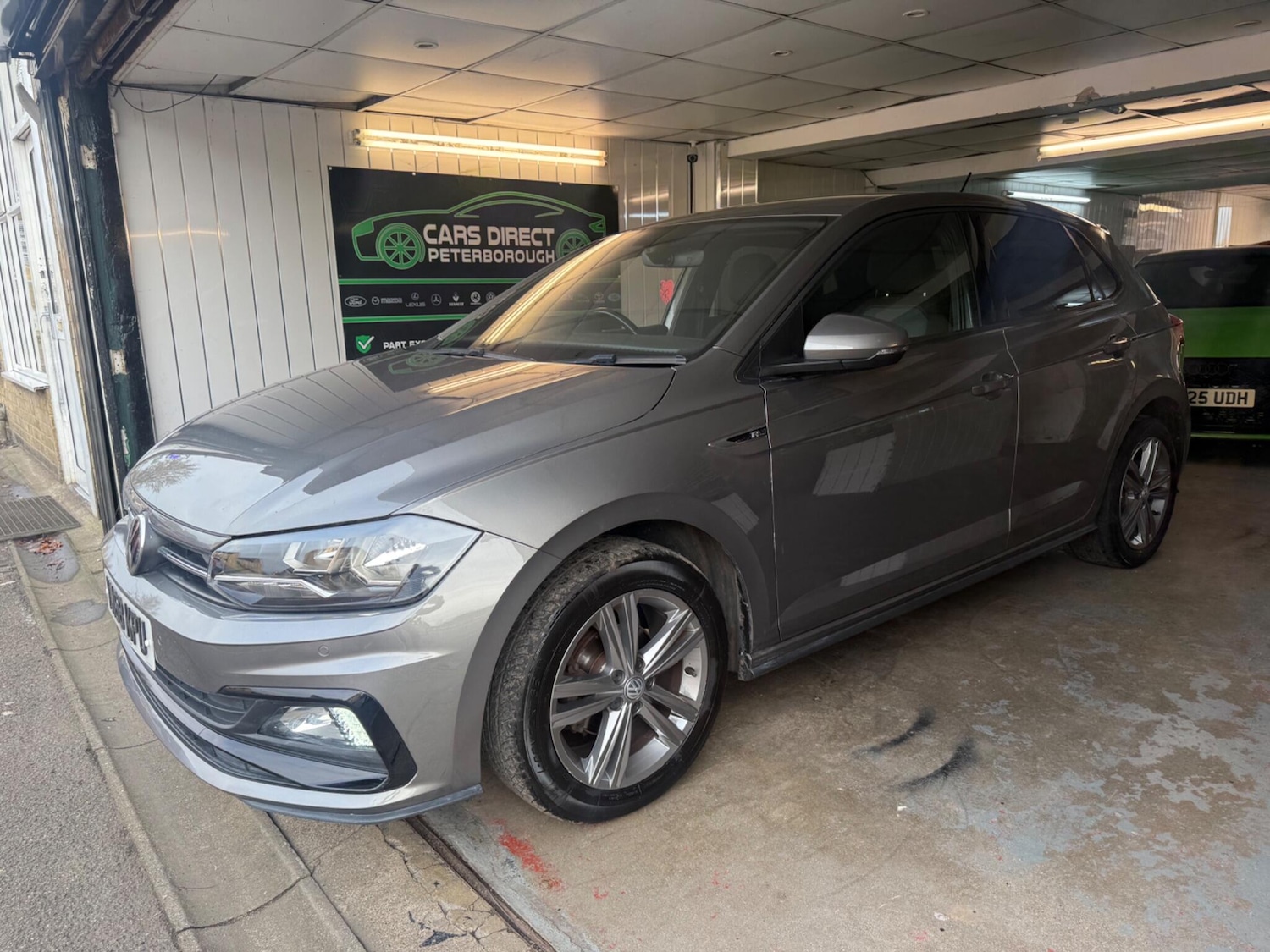 Used Volkswagen Polo 2018 for sale - 76633396: Photo 4