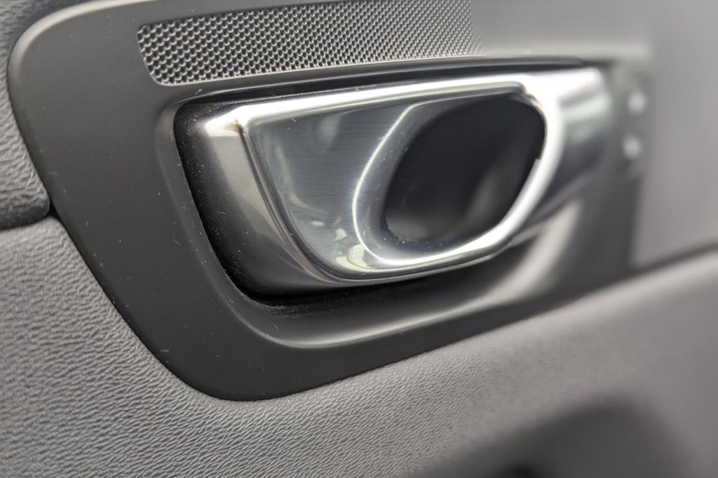 Used Volvo XC60 2019 for sale - 77937079: Photo 32