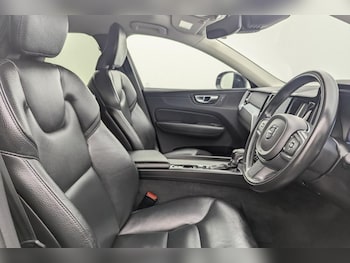 Used Volvo XC60 2019 for sale - 77937079: Photo