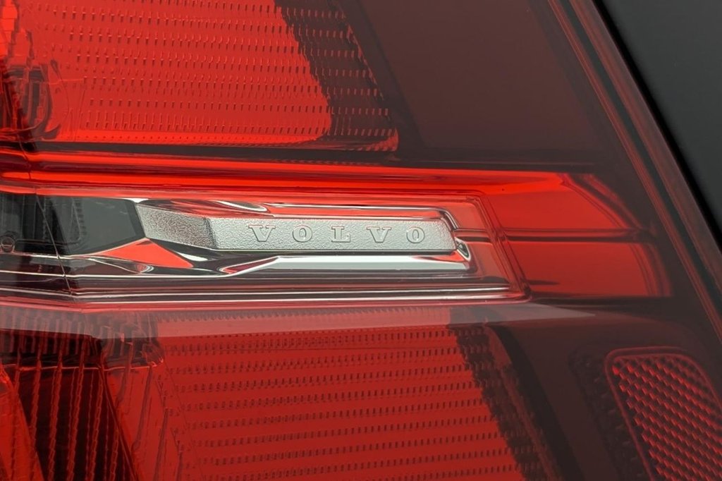 Used Volvo XC60 2019 for sale - 77937079: Photo 41