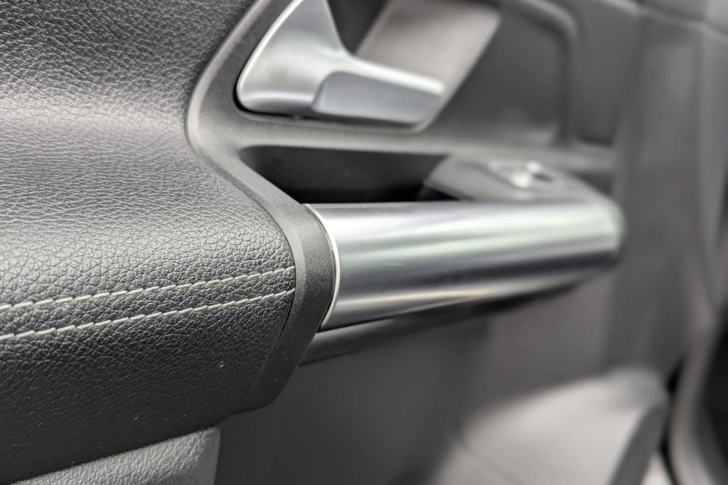 Used Mercedes-Benz GLA 2021 for sale - 77211967: Photo 44