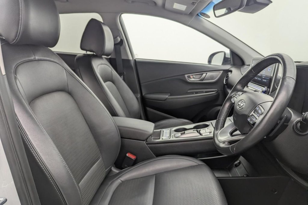 Used Hyundai KONA 2020 for sale - 77547428: Photo 3