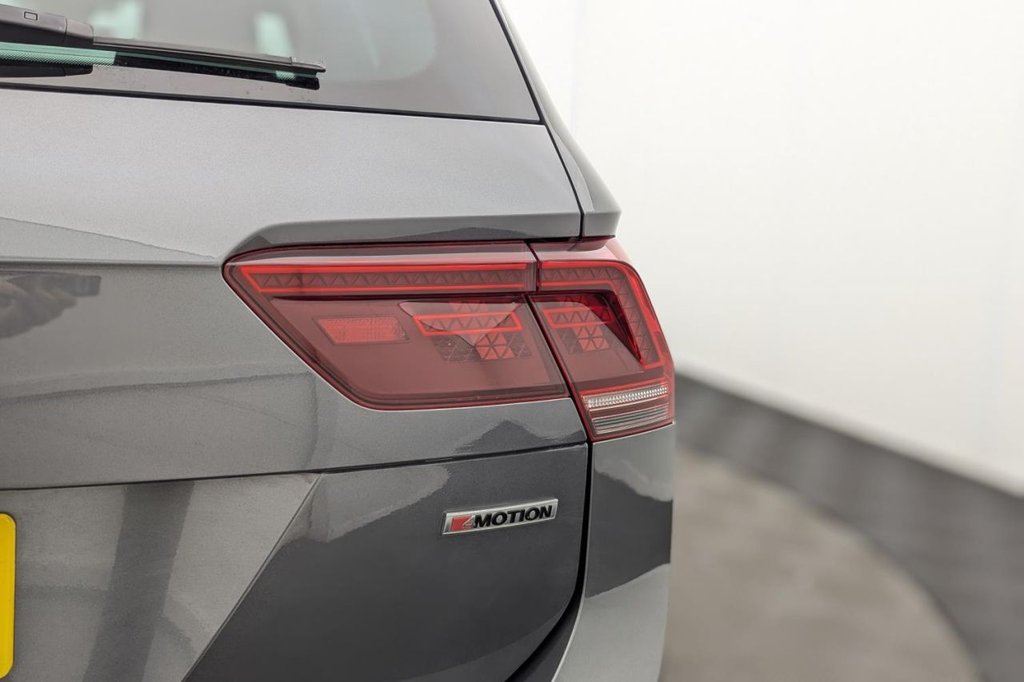 Used Volkswagen Tiguan 2018 for sale - 77967335: Photo 49