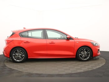 Used Ford Focus 2020 for sale - 77212017: Photo