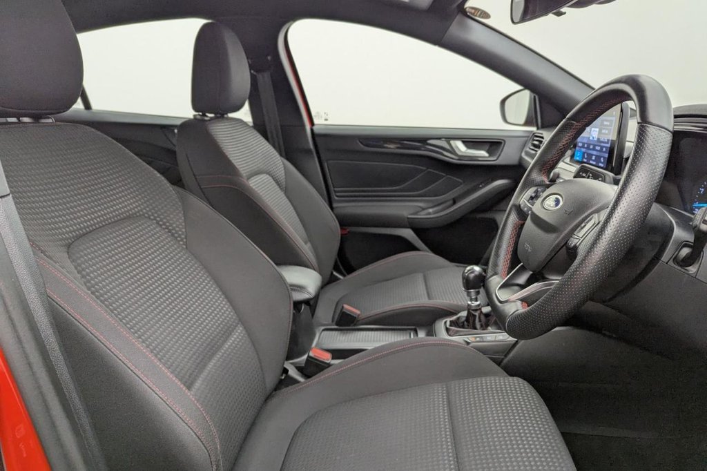 Used Ford Focus 2020 for sale - 77212017: Photo 3