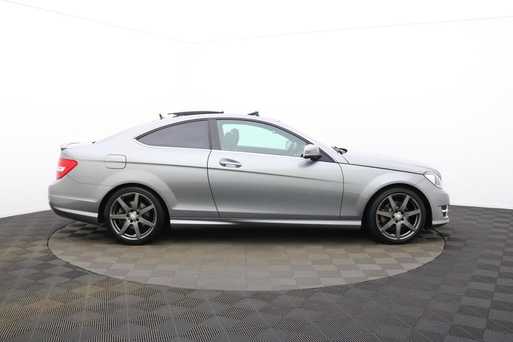 Used Mercedes-Benz C Class 2015 for sale - 77212276: Photo 2