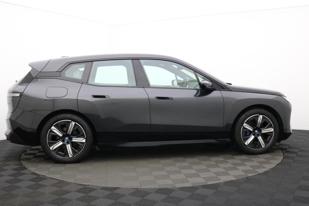 Used BMW iX 2022 for sale - 77212075: Photo 2