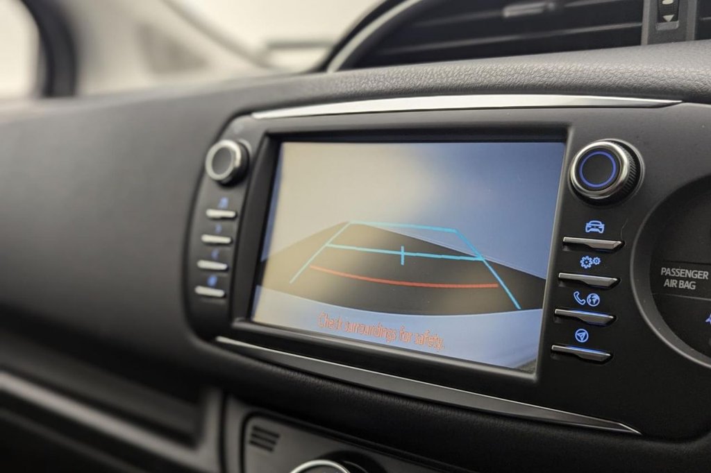 Used Toyota Yaris 2019 for sale - 77212172: Photo 34