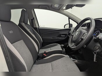 Used Toyota Yaris 2019 for sale - 77212172: Photo