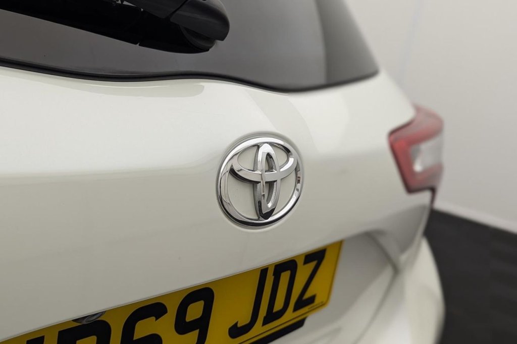 Used Toyota Yaris 2019 for sale - 77212172: Photo 44