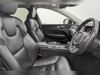 Used Volvo XC60 2019 for sale - 77211902: Photo