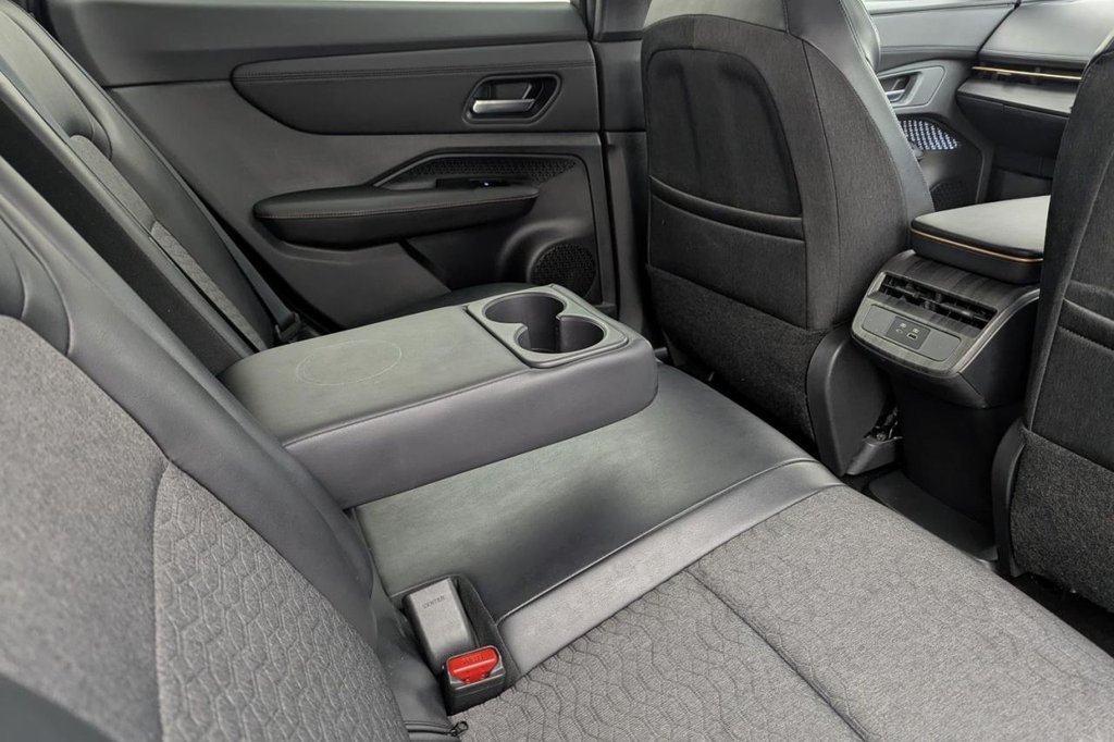 Used Nissan ARIYA 2022 for sale - 77680400: Photo 17