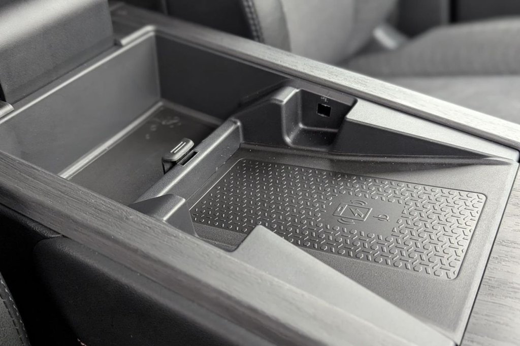 Used Nissan ARIYA 2022 for sale - 77680400: Photo 42