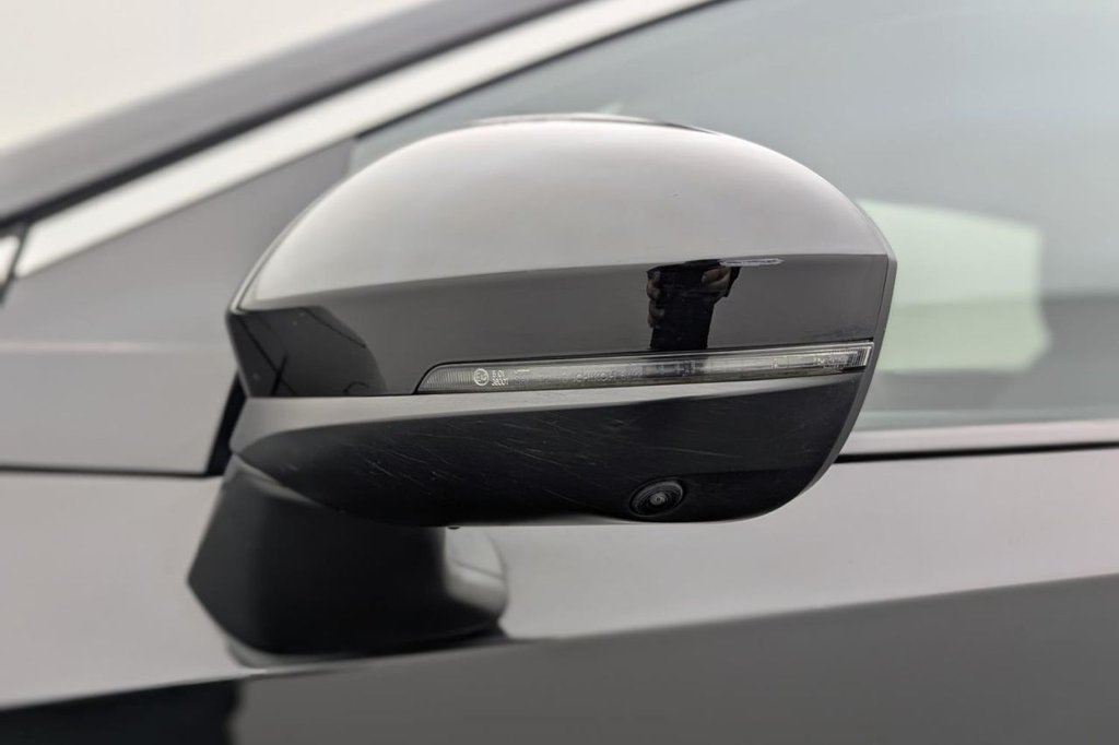 Used Nissan ARIYA 2022 for sale - 77680400: Photo 44