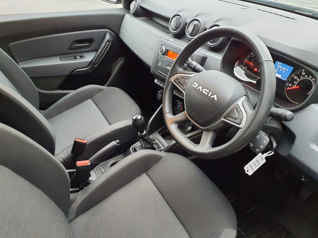 Used Dacia Duster 2023 for sale - 77212225: Photo 3