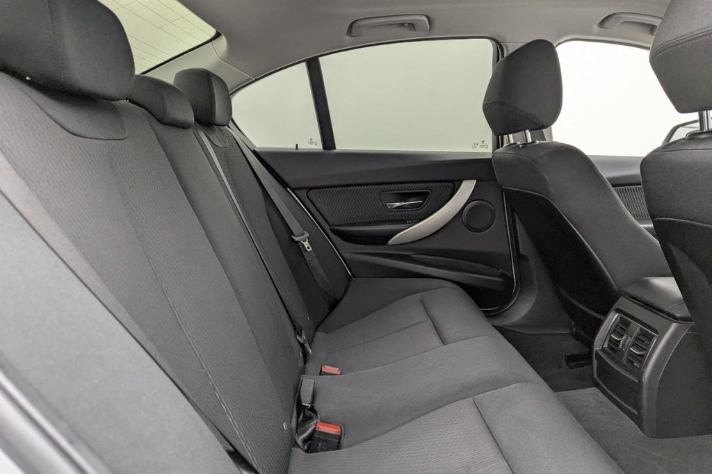 Used BMW 3 Series 2018 for sale - 77212227: Photo 21