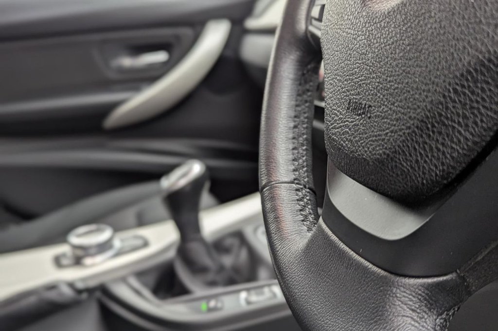 Used BMW 3 Series 2018 for sale - 77212227: Photo 38