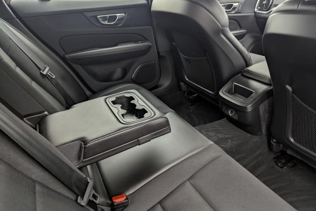 Used Volvo V60 2018 for sale - 77594187: Photo 18