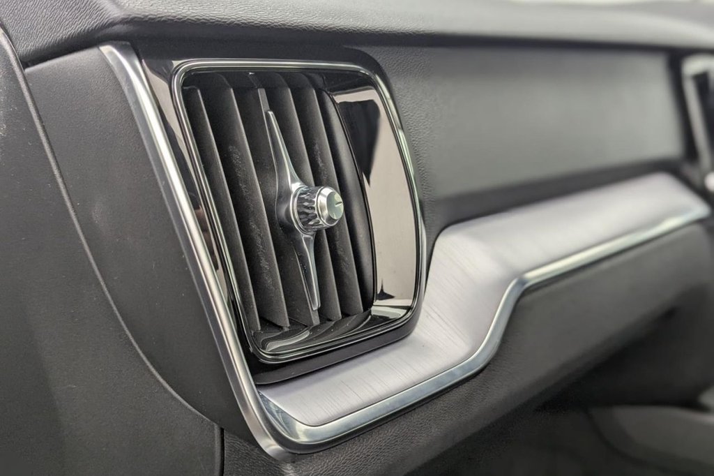 Used Volvo V60 2018 for sale - 77594187: Photo 22